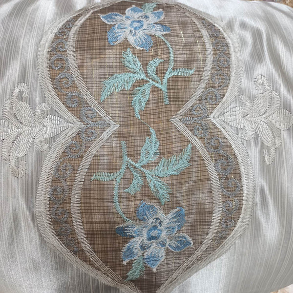 Chemical lace and embroidery on high accurancy fabric